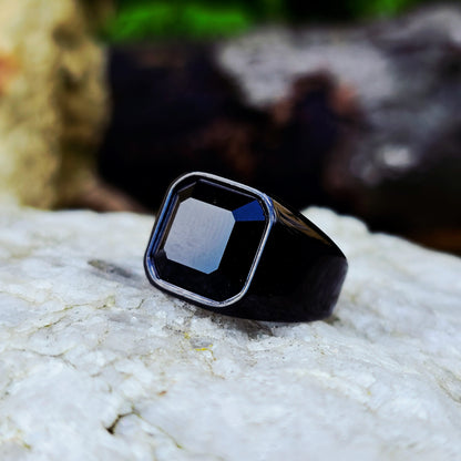 Midnight Stone – Black Signet Ring