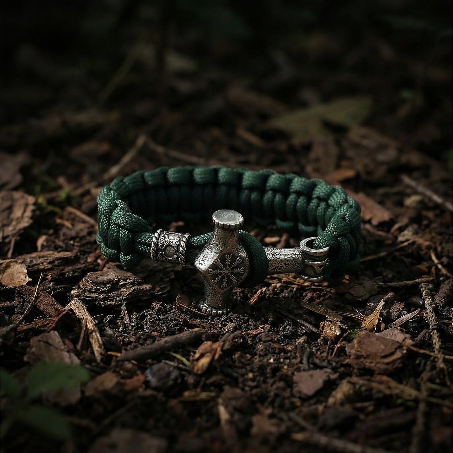 Paracord-Armband Mjölnir Galdrastafir - Grün