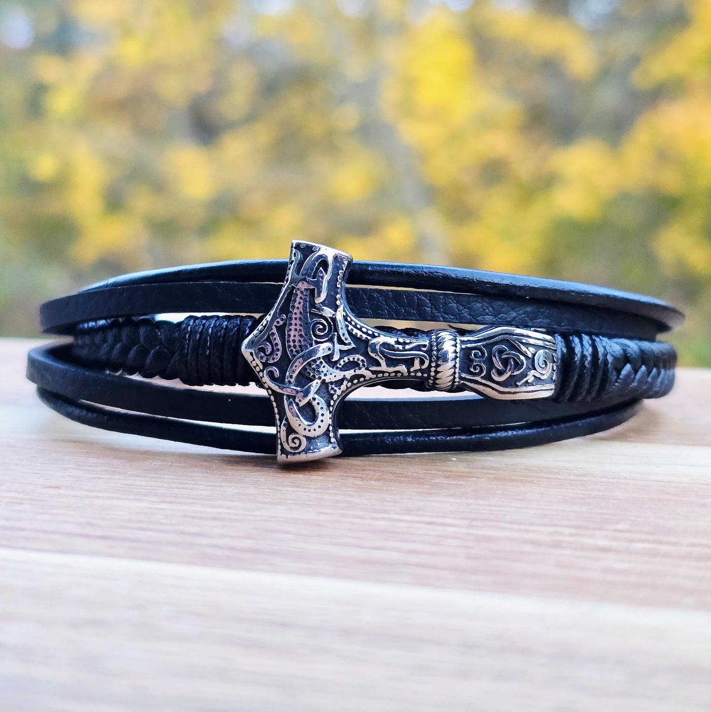 Armband Läder Mjönir Fimm