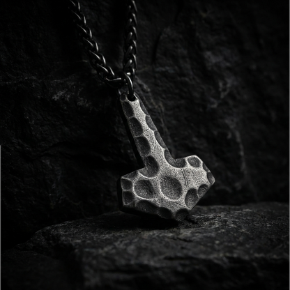 Necklace Mjölnir Hammered Finish - Antique