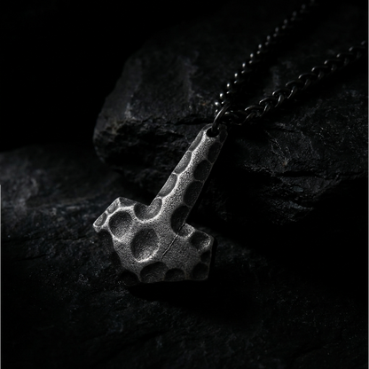 Necklace Mjölnir Hammered Finish - Antique