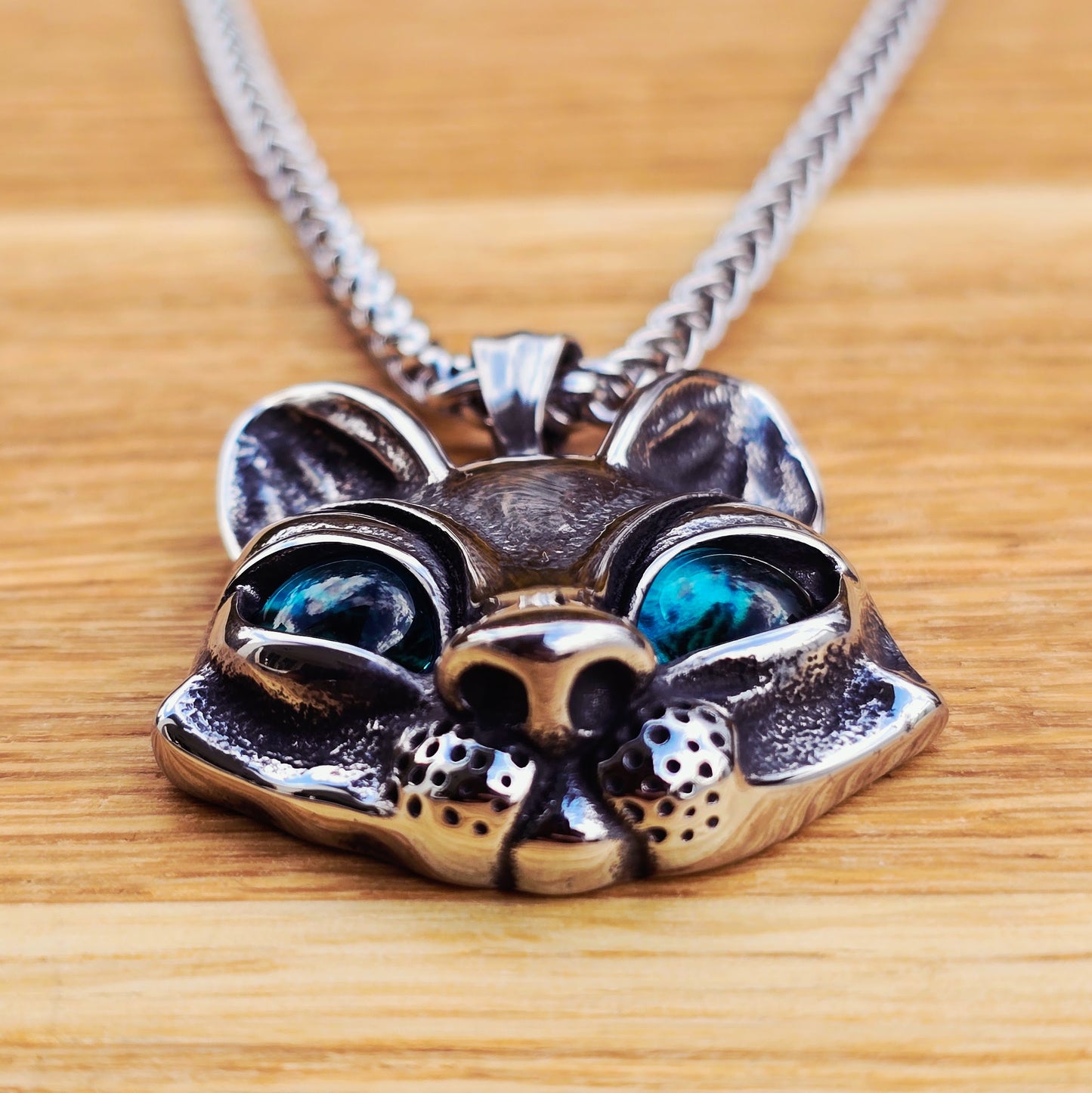 Necklace Trjegul - Freyja’s Mysterious cat