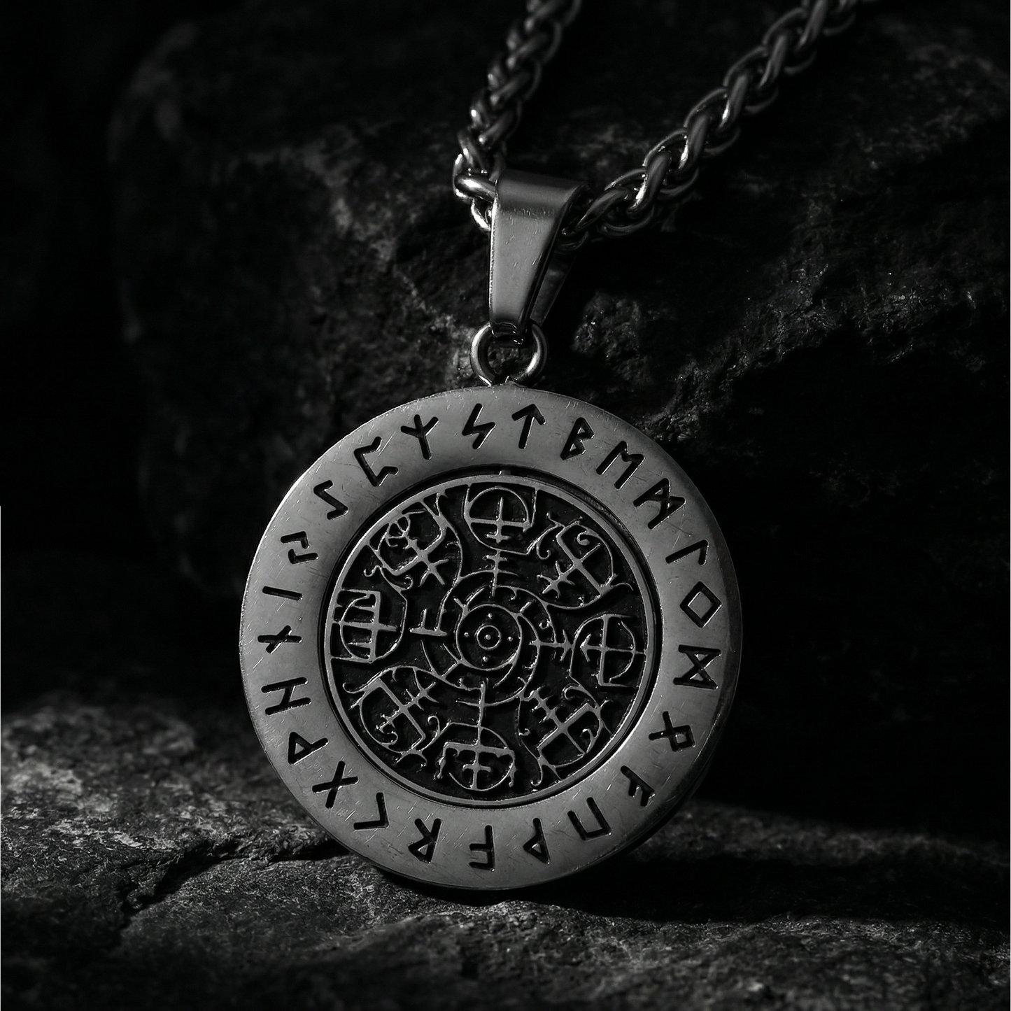 Drehbarer Vegvisir-Halskette, poliert - S