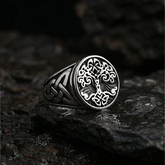 Viking Ring World Tree C-Knot