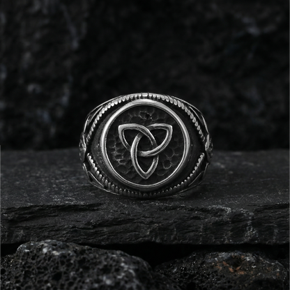 Keltischer Ring Triquetra