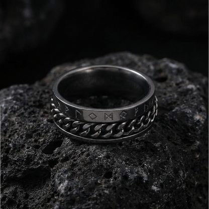 Runic Chainbound Ring Silver